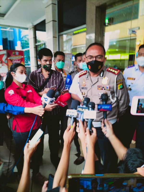  Dirlantas Polda Metro Jaya Kombes Pol. Sambodo menegaskan di tundanya tilang bermotor yang tidak lulus Uji Emisi  