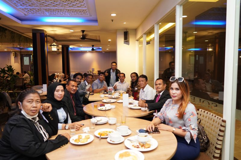 Jalin Silaturahmi Keluarga Besar The Glo & Partners Mengadakan Buka Puasa Bersama 2 Jalin Silaturahmi Keluarga Besar The Glo & Partners Mengadakan Buka Puasa Bersama | Pristiwa News | Pristiwa.com