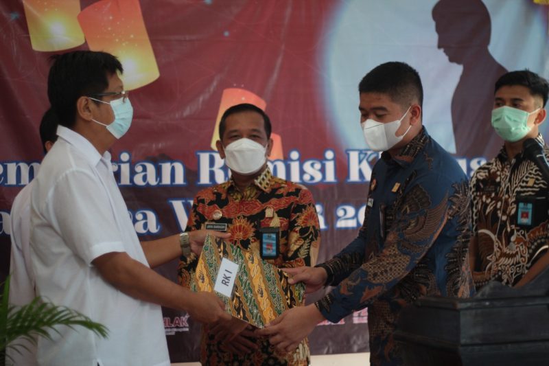 Remisi Khusus Waisak Untuk Warga Binaan Rutan Cipinang 1 Remisi Khusus Waisak Untuk Warga Binaan Rutan Cipinang | Pristiwa News | Pristiwa.com