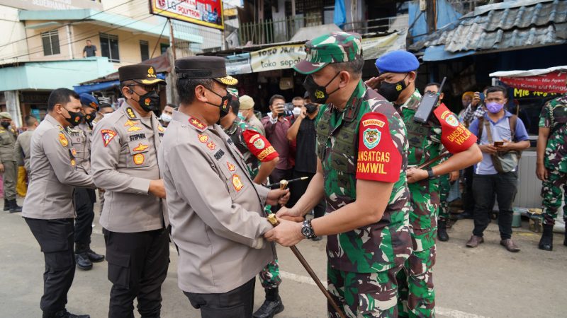 Komandan Korem 061/SK Brigjen TNI Rudy Saladin Pimpin Apel Gabungan PAM VVIP RI.1 2 Komandan Korem 061/SK Brigjen TNI Rudy Saladin Pimpin Apel Gabungan PAM VVIP RI.1 | Pristiwa News | Pristiwa.com