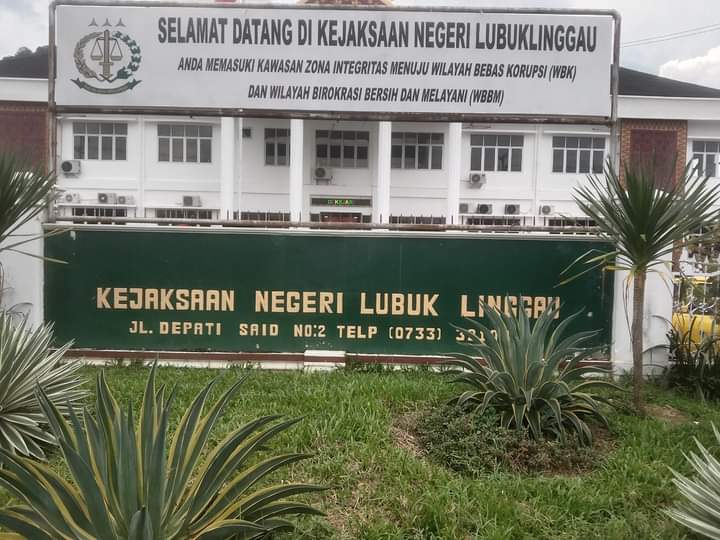 LSM KCBI Laporkan Dugaan Korupsi Desa Jadi Mulya Ke Kejari Lubuklinggau 1 LSM KCBI Laporkan Dugaan Korupsi Desa Jadi Mulya Ke Kejari Lubuklinggau | Pristiwa News | Pristiwa.com